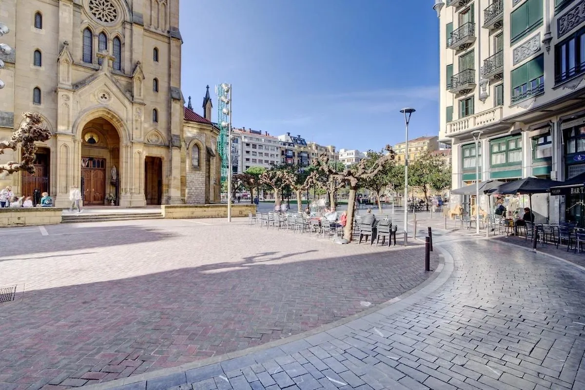 Zurriola Beach Modern Comfort & Top Location San Sebastian Spain