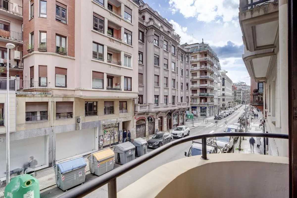 Zurriola Beach Modern Comfort & Top Location San Sebastian Apartment